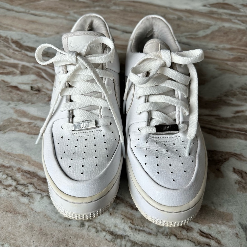 Nike Air Force 1 07 AF1 Women Casual Lifestyle Classic